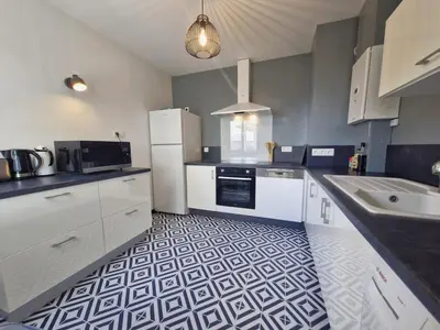 Cuisine ou kitchenette dans l'établissement Le Trez', vue mer imprenable