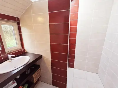 Salle de bains dans l'établissement Chestnut - Charming cottage - Renovated 2024- Gîte de charme - Rénové 2024