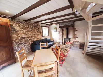 Coin salon dans l'établissement Chestnut - Charming cottage - Renovated 2024- Gîte de charme - Rénové 2024