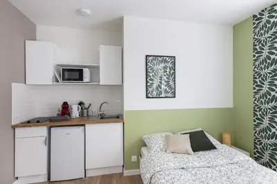 Cuisine ou kitchenette dans l'établissement Yec hed mat