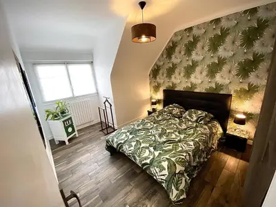 Un ou plusieurs lits dans un hébergement de l'établissement Maison Renovée Plomelin - Countryside and Beaches