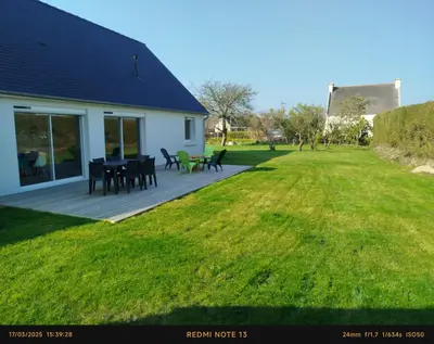 Jardin de l'établissement Maison le dauphin Kerlouan