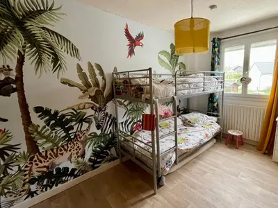 Un ou plusieurs lits dans un hébergement de l'établissement Grande maison à 200m de la plage