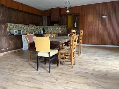 Cuisine ou kitchenette dans l'établissement Grande Maison de Campagne proche de Carhaix