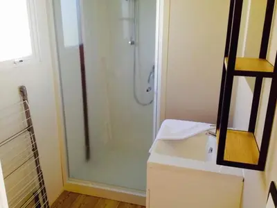 Salle de bains dans l'établissement Camping Lizoé