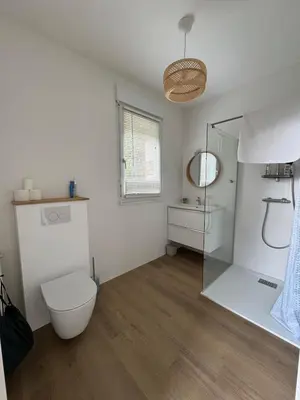 Salle de bains dans l'établissement Villa Ker Jean