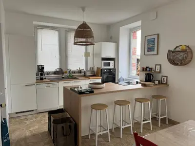 Cuisine ou kitchenette dans l'établissement Villa Ker Jean