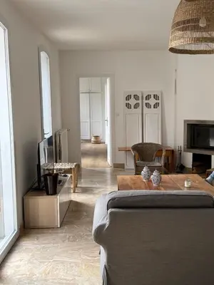 Télévision ou salle de divertissement dans l'établissement Villa Ker Jean