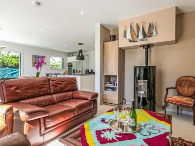 Coin salon dans l'établissement Holiday Home Keryanne by Interhome