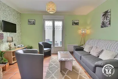 Coin salon dans l'établissement Le jardin