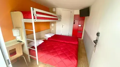 Un ou plusieurs lits dans un hébergement de l'établissement HOTEL Eco Green