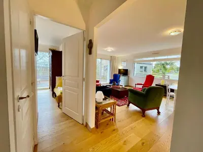Télévision ou salle de divertissement dans l'établissement Maison magnifique vue mer