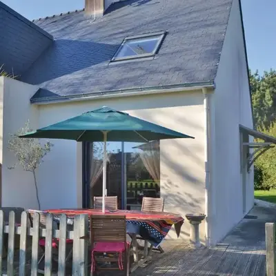 2 Bedroom Amazing Home In Plomeur