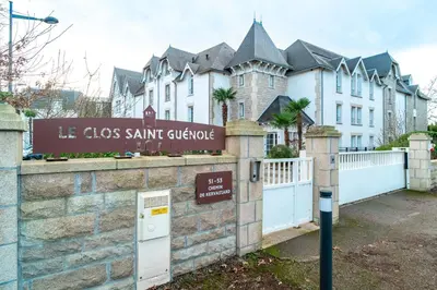 Certificat, récompense, panneau ou autre document affiché dans l'établissement La Cale de Beg Meil - 100m de la plage