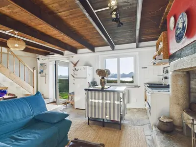 Cuisine ou kitchenette dans l'établissement Maison vue mer pour 2 à Plouguerneau