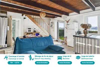 Coin salon dans l'établissement Maison vue mer pour 2 à Plouguerneau