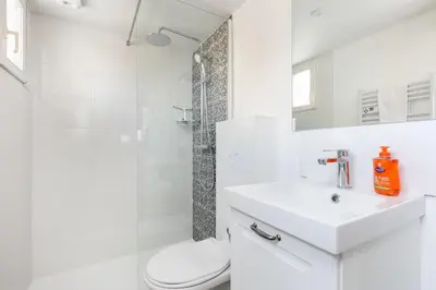 Salle de bains dans l'établissement Chambre indépendante Bélem