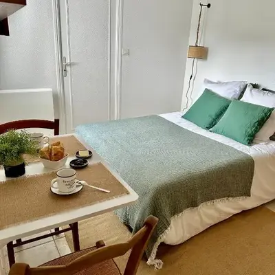 Jolie chambre à 2 mn à pied de la plage