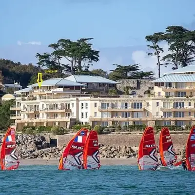 Cap Morgat à l'écho des vagues