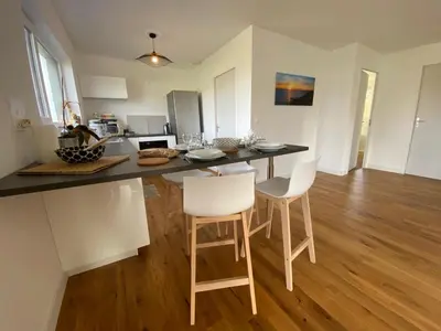 Cuisine ou kitchenette dans l'établissement Maison neuve 4 personnes TELGRUC SUR MER 2 chambres
