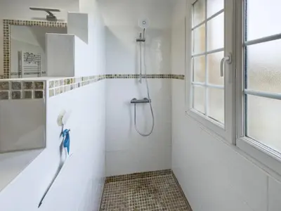 Salle de bains dans l'établissement Authentique maison bretonne pour 6 à Plovan