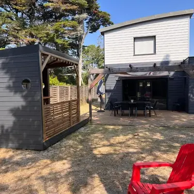 Maison sur jardin clos à 100m de la plage