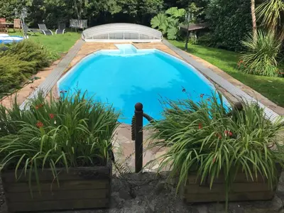 Piscine de l'établissement Family Holiday Home with Pool ou située à proximité