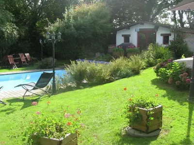 Piscine de l'établissement Family Holiday Home with Pool ou située à proximité