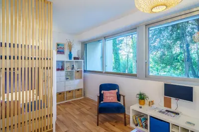Télévision ou salle de divertissement dans l'établissement La Cabine Bleue - A 30 mètres de la plage