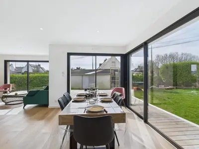 Coin salon dans l'établissement Maison moderne pour 8 à 400m de la plage
