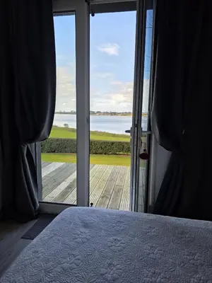 Un ou plusieurs lits dans un hébergement de l'établissement Maison vue mer incroyable 180 degrés , accès direct plage et GR34