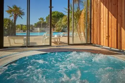 Piscine de l'établissement Bora Bora ou située à proximité