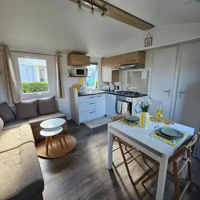 Mobil-home 2 ch - 4-6 pers - Terrasse & WiFi - Domaine de Kerlann