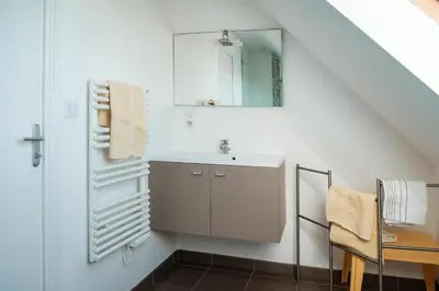 Plan de l'établissement Tipoz'Immo - Belle Bretagne piscine chauffée - proche de la mer - wifi inclus - linge inclus et lits faits - jardin clos - animaux bienvenus - proche des commerces et des attractions touristiques