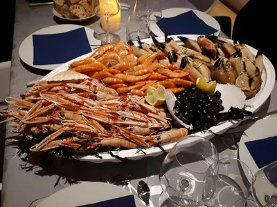 Nourriture dans la villa ou à proximité
