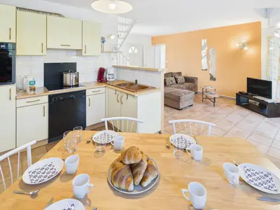 Cuisine ou kitchenette dans l'établissement Maison avec veranda pour 6 personnes