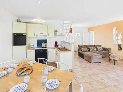 Cuisine ou kitchenette dans l'établissement Maison avec veranda pour 6 personnes