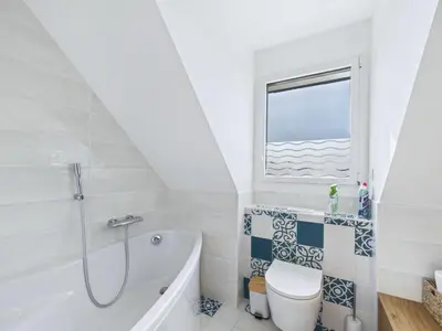 Salle de bains dans l'établissement Maison familiale 7 personnes à 150m de la mer