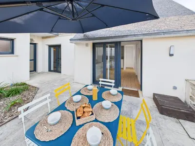 Terrasse ou espace extérieur de l'établissement Maison pour 8 avec terrasse - Kerity