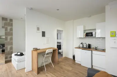 Cuisine ou kitchenette dans l'établissement Le Terrible