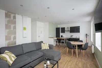 Cuisine ou kitchenette dans l'établissement T3 Le Foudroyant