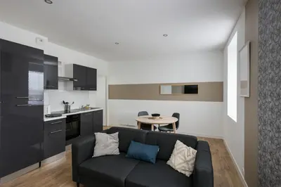 Cuisine ou kitchenette dans l'établissement T2 L'Inflexible