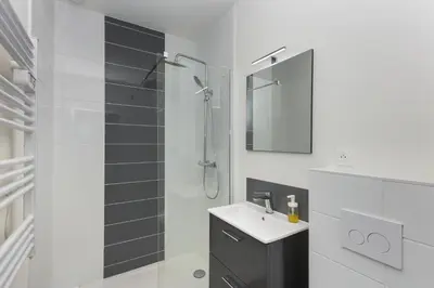 Salle de bains dans l'établissement T2 L'Indomptable