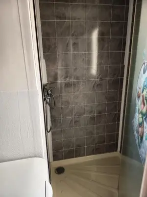 Salle de bains dans l'établissement Mobile home
