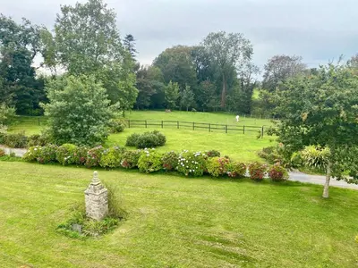 Jardin de l'établissement B&B Manoir de Keryvon