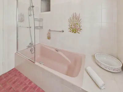 Salle de bains dans l'établissement Maison pour 6 avec jardin - Centre de Fouesnant