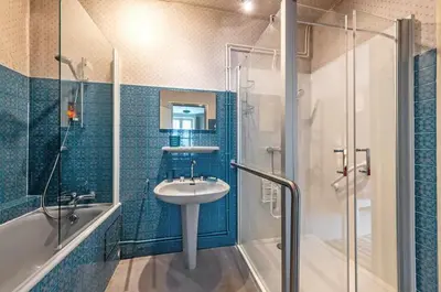 Salle de bains dans l'établissement Résidence du Steir - T3