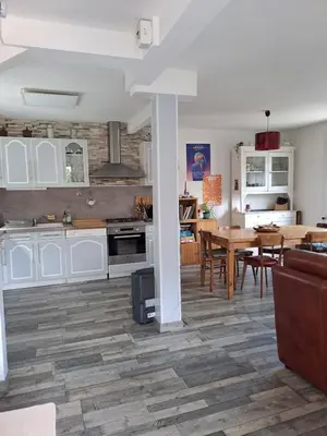 Cuisine ou kitchenette dans l'établissement Charmante maison dans le centre historique de Morlaix