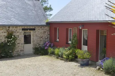 Jardin de l'établissement Location de La Ferme De Kerraoul