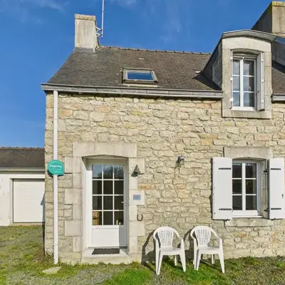 Agréable maison avec grand jardin pour 4